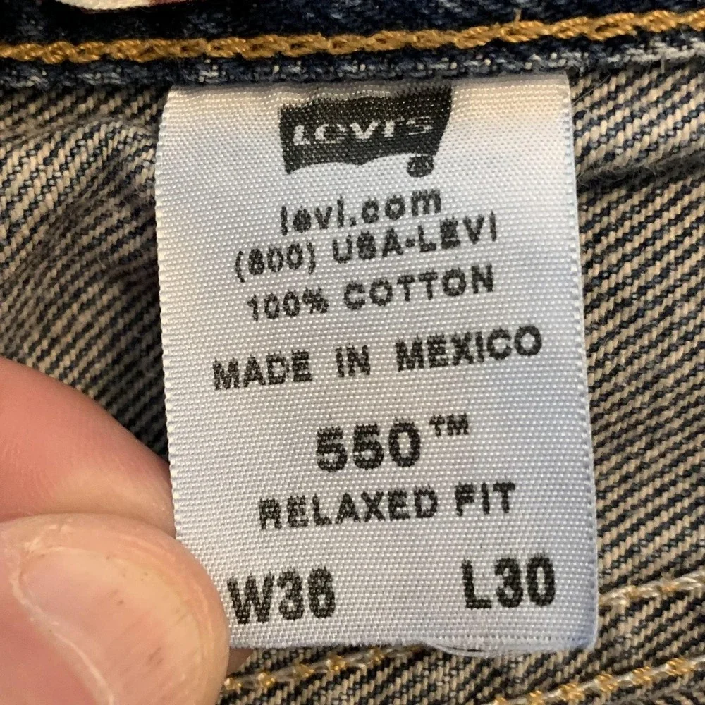 Levis 550 Jeans Mens 35x29 Blue Relaxed Fit‎ Tapered Leg Denim Distressed Pants